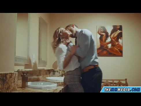 ❤️ Cuando una rubia tetona te seduce en un baño público ☑ Super sexo en es.light2cloud.top ❌️❤️❤️❤️❤️❤️❤️❤️